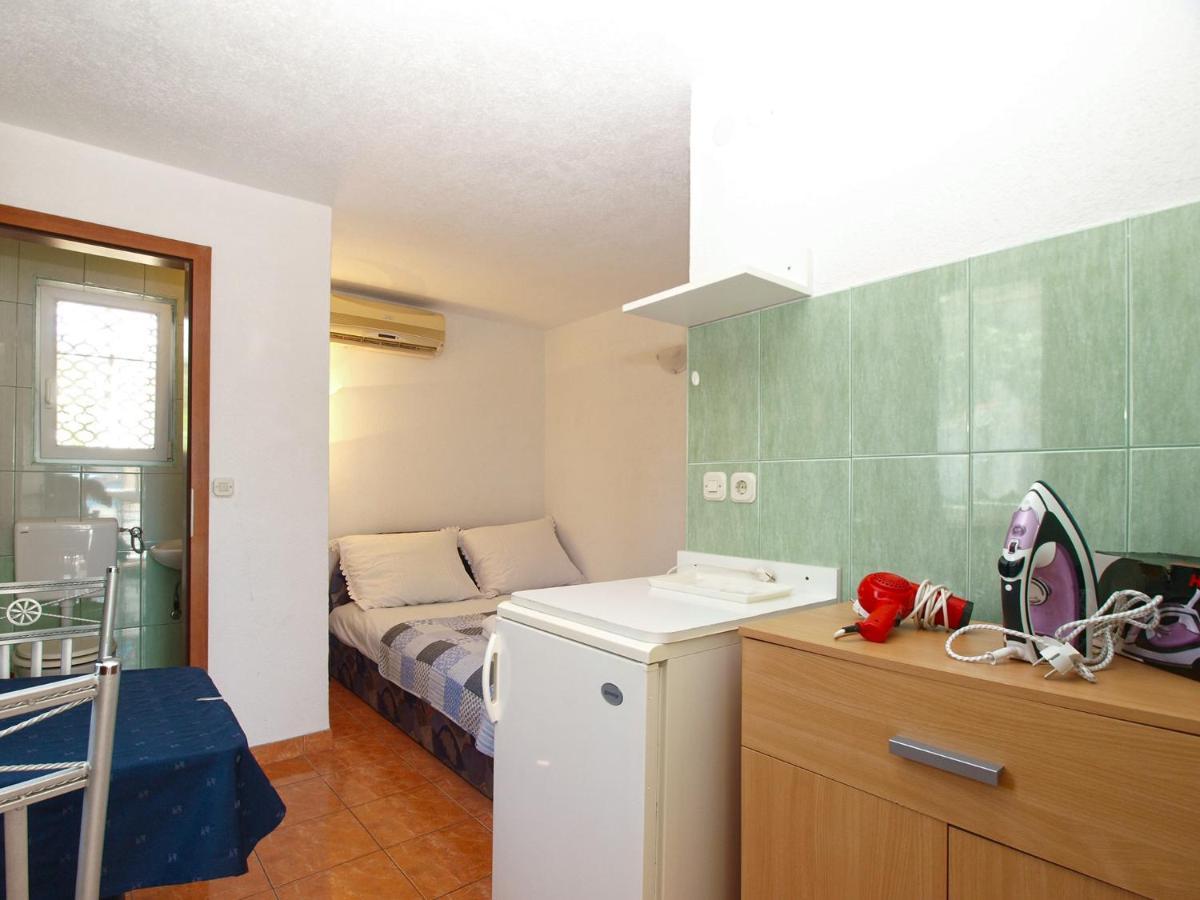 Lavender 700 Apartment